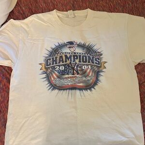 2001 NY Yankees AL champ Lee Sport Cream T-Shirt